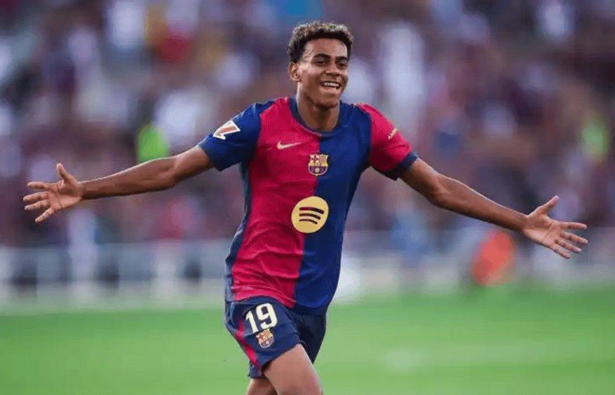 老雷：我无法想象贝林厄姆在世界杯上不首发；更担心后防不稳