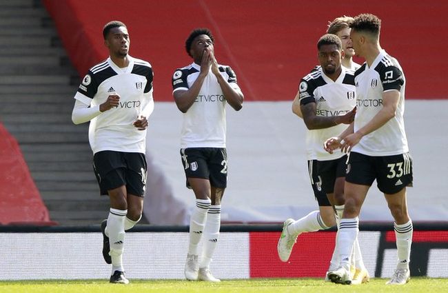 德媒：拜仁密切关注艾希霍恩，赫塔希望将解约金提高至2000万